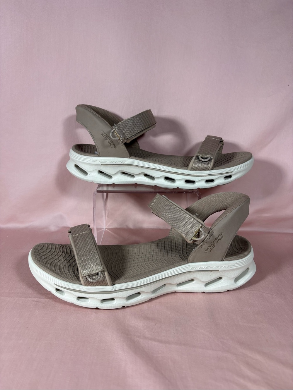 Skechers NWOT Slip-Ins GO WALK Glide Step Hands Free Charlie Tan Sandals SiZ 11